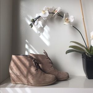 Women’s Ankle Booties